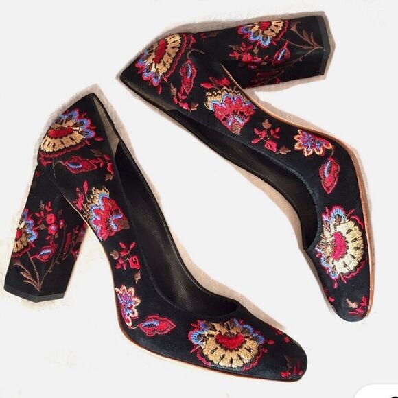 Loeffler Randall Sydnee Black Floral Suede Embroidery High Block Heel Pumps Sz 6 - Picture 2 of 11